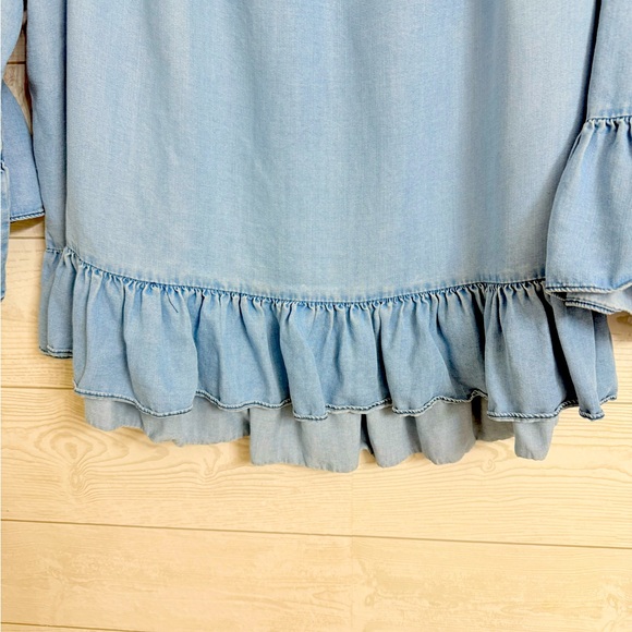 Zara Women’s Light Blue Denim Crop Top. Size L - Picture 4 of 6